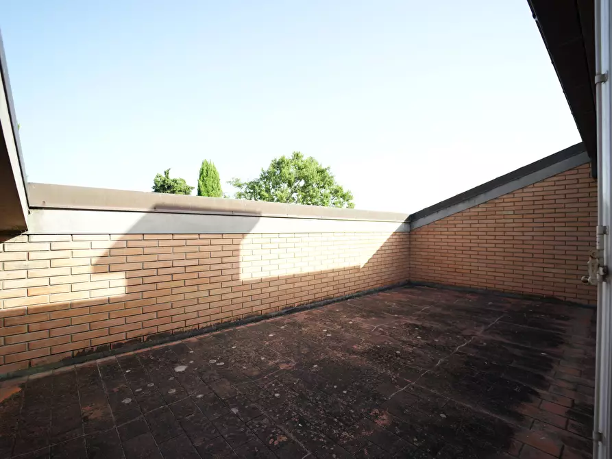 Immagine 22 di Villa in vendita  in Via delle Cave a Poggio Torriana