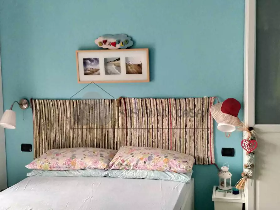 Immagine 10 di Bilocale in vendita  a Sarzana