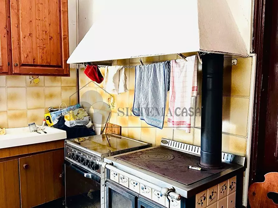 Immagine 4 di Porzione di casa in vendita  a Follo