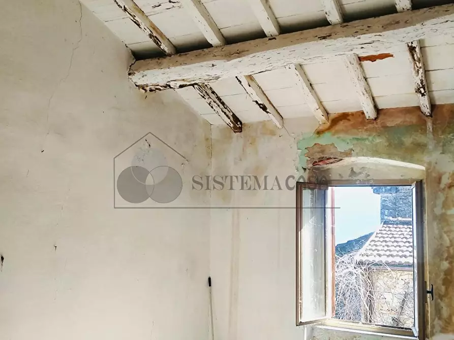 Immagine 9 di Rustico / casale in vendita  in Via Villaggio U.N.R.R.A. 8 a Fosdinovo