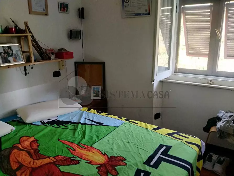 Immagine 15 di Porzione di casa in vendita  in via Figliola snc a Ortonovo