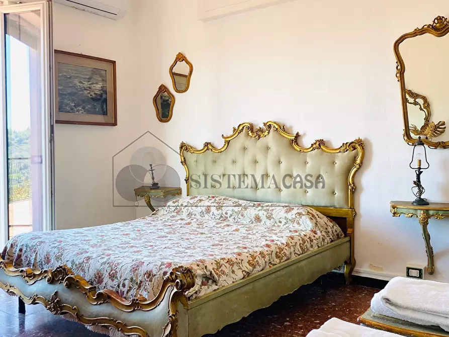 Immagine 27 di Villa in vendita  in Via Fratelli Aristide e Alduino Castellini 8 a Vezzano Ligure