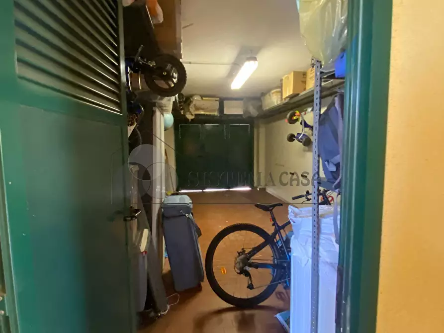 Immagine 27 di Quadrilocale in vendita  in Via Brigate partigiane 94 a Follo