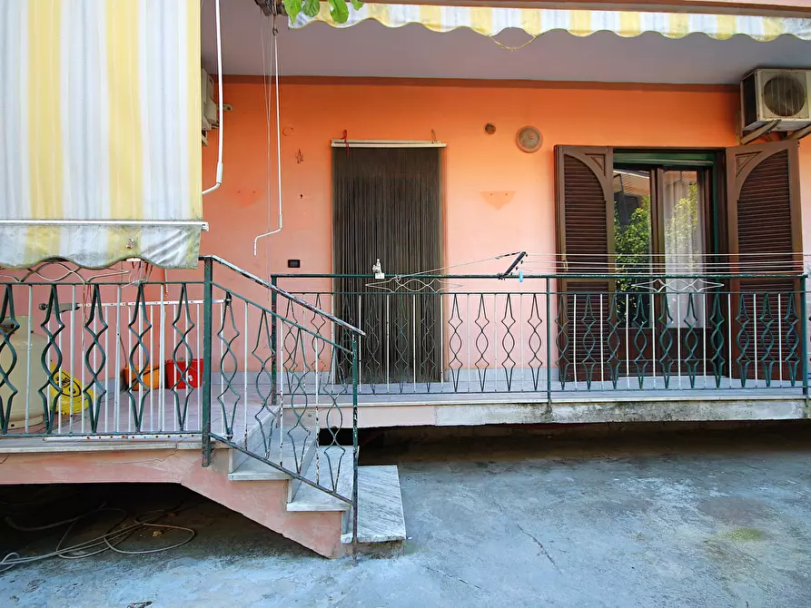 Immagine 3 di Trilocale in vendita  in Via Gaetano Donizetti 5 a Succivo
