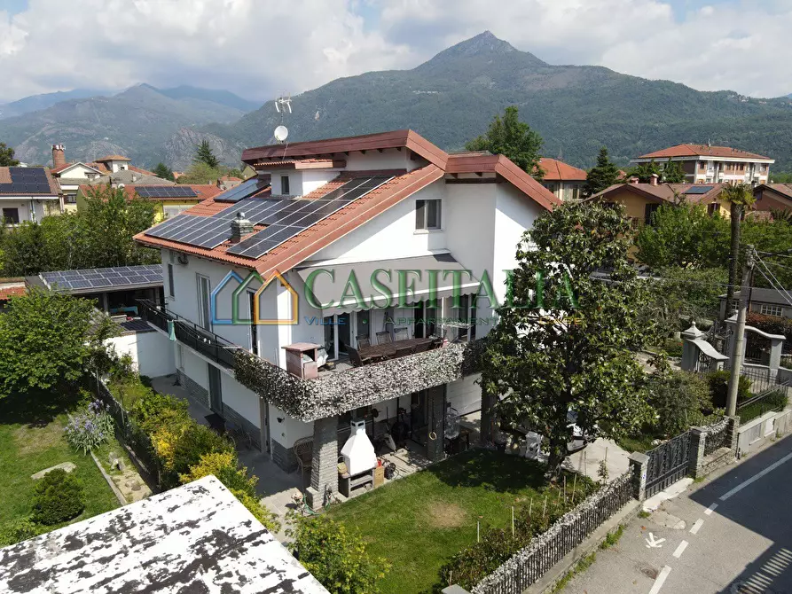 Immagine 1 di Casa bifamiliare in vendita  a Sant'ambrogio Di Torino