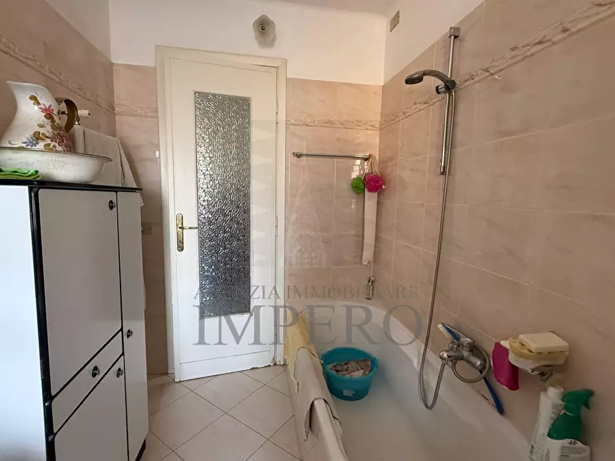 Immagine 19 di Trilocale in vendita  in Via Gianchette 1 a Ventimiglia