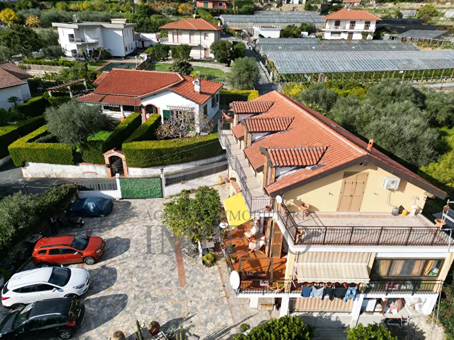Immagine 37 di Casa indipendente in vendita  in Via Tamagna 25 a Ventimiglia