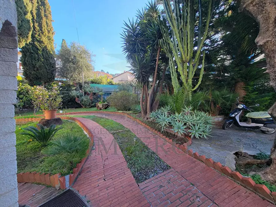 Immagine 29 di Villa in vendita  in Via Vincenzo Gioberti 11 a Bordighera