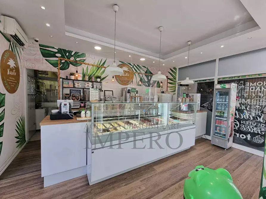 Immagine 1 di Bar / Ristorante in vendita  in Via Roma 28/c a Ventimiglia