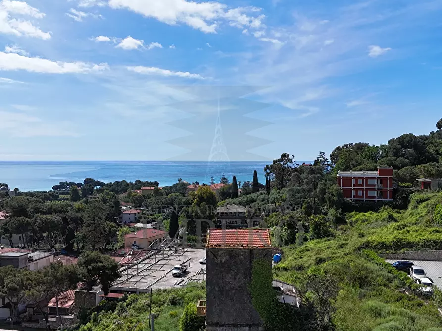 Immagine 16 di Terreno edificabile in vendita  in Via L. Alborno 1 a Ventimiglia