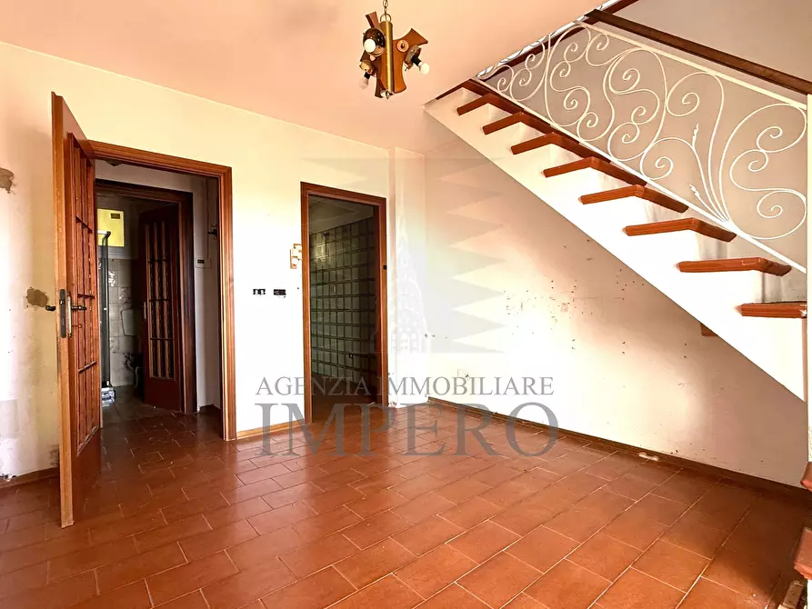 Immagine 14 di Bilocale in vendita  in Via Collasgarba 17 a Ventimiglia