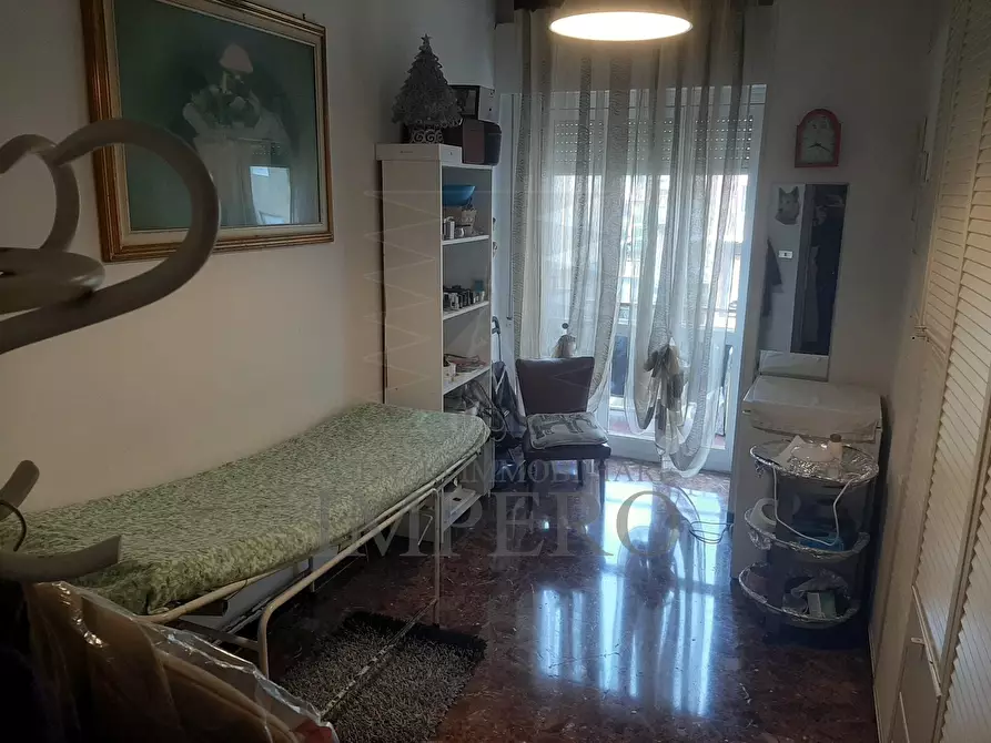 Immagine 17 di Pentalocale in vendita  in Via Aurelia 7 a Bordighera
