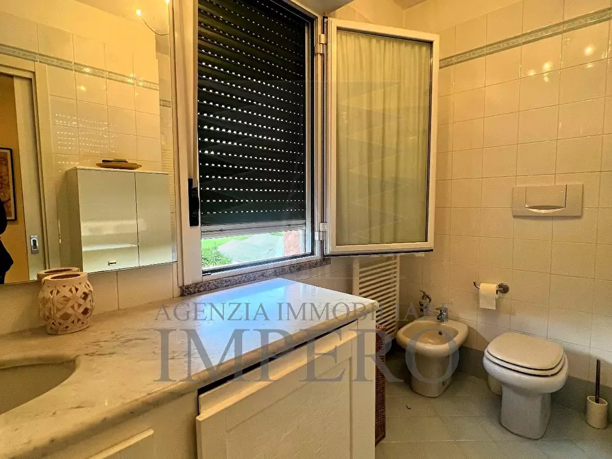 Immagine 17 di Pentalocale in vendita  in Corso Vittorio Emanuele 236 a Camporosso