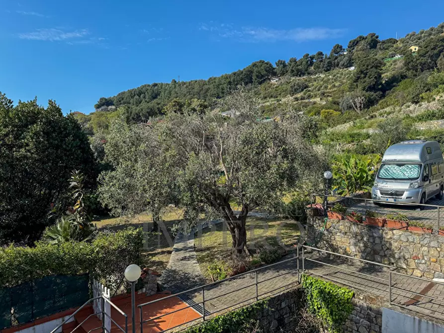 Immagine 27 di Villa in vendita  in Via Alba 45 a Bordighera