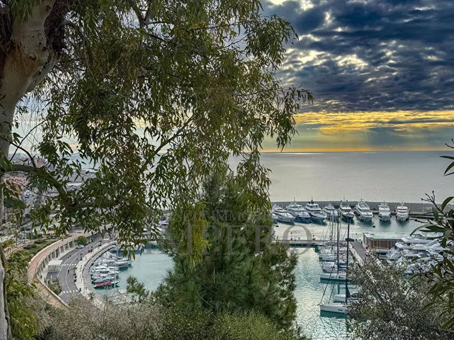 Immagine 21 di Bilocale in vendita  in Via giuseppe verdi 10 a Ventimiglia