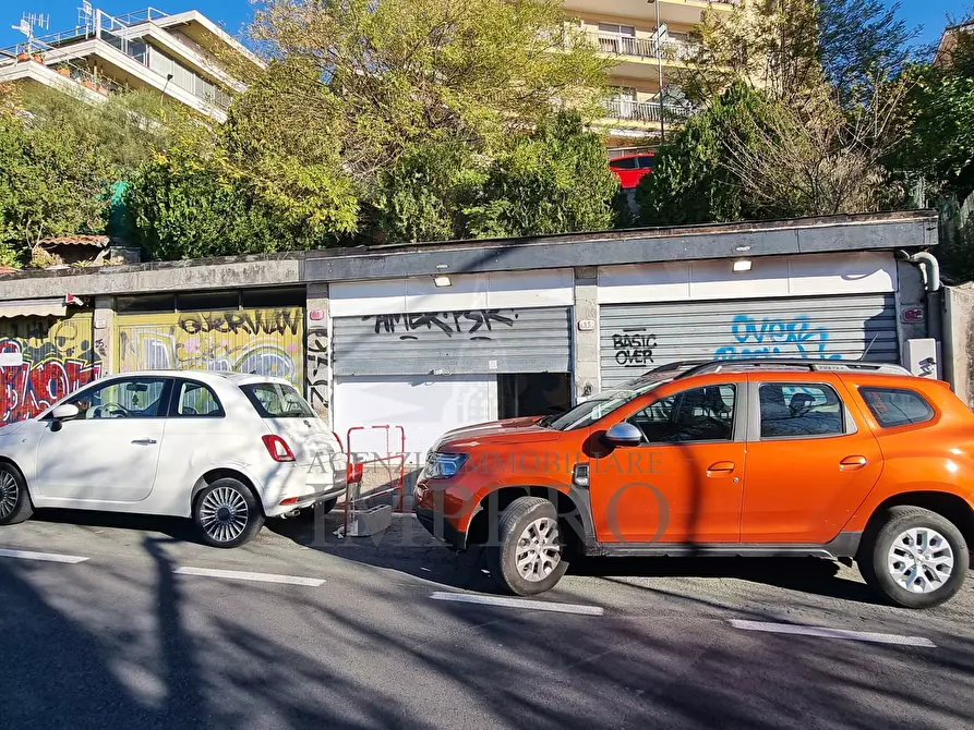 Immagine 11 di Locale commerciale in vendita  in Via San Secondo 35D a Ventimiglia