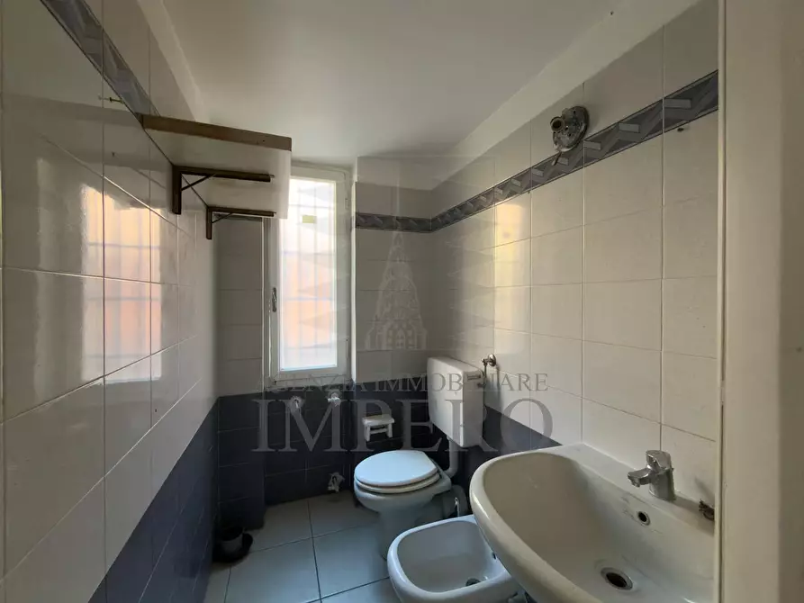 Immagine 10 di Locale commerciale in vendita  in Via Sottoconvento 59 a Ventimiglia