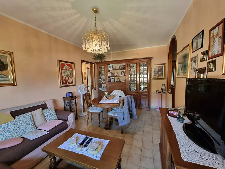 Immagine 4 di Pentalocale in vendita  in Via Garibbe 5 a Vallecrosia