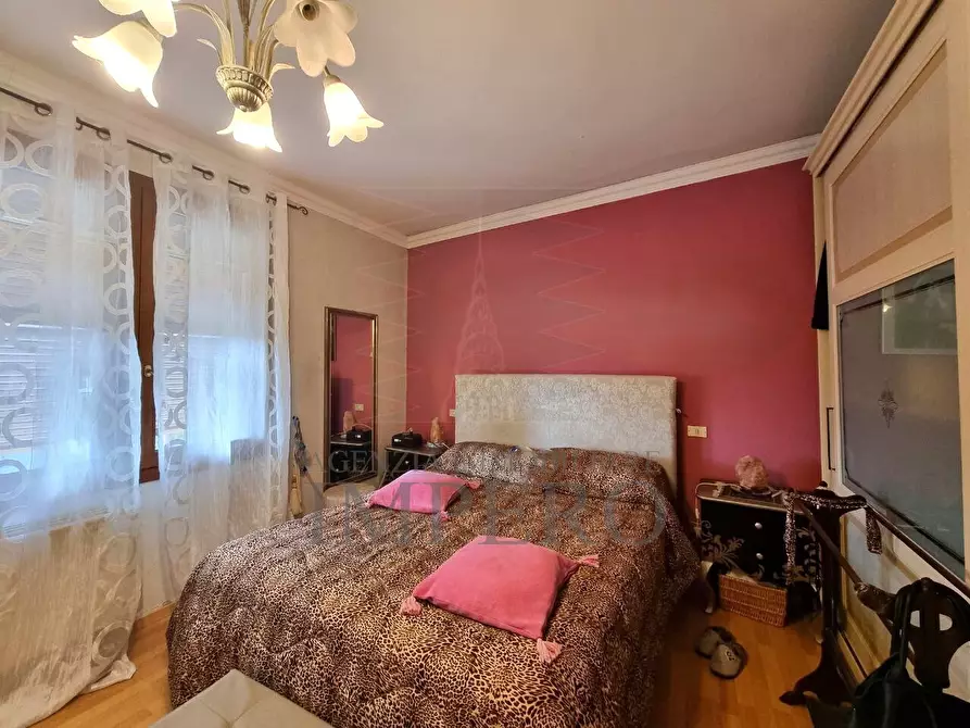 Immagine 10 di Casa indipendente in vendita  in Via Tamagna 25 a Ventimiglia