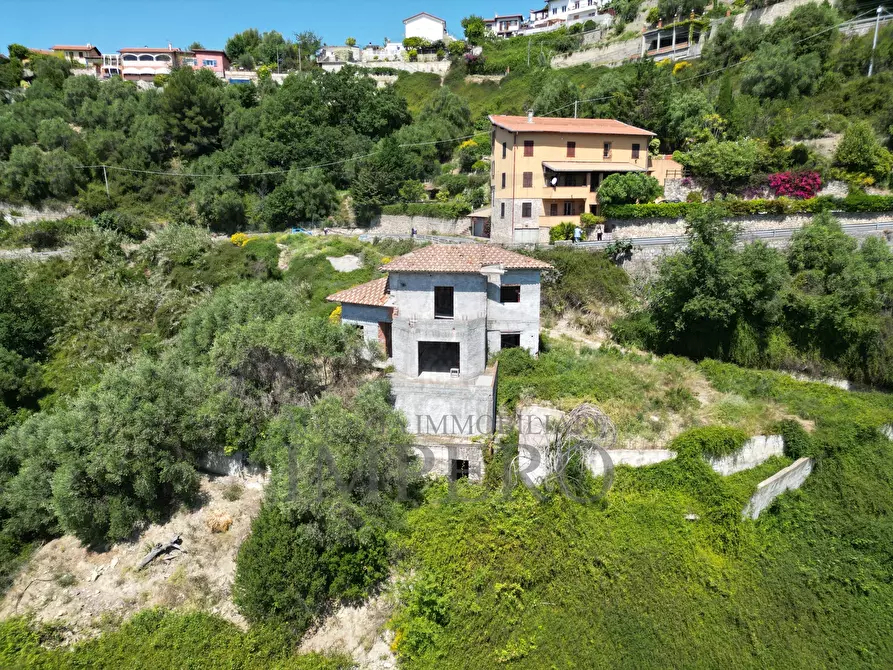 Immagine 19 di Casa indipendente in vendita  in Via delle Ginestre a Ventimiglia