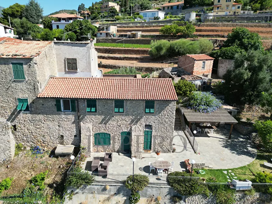 Immagine 1 di Villa in vendita  in Via alle Ville 12 a Ventimiglia