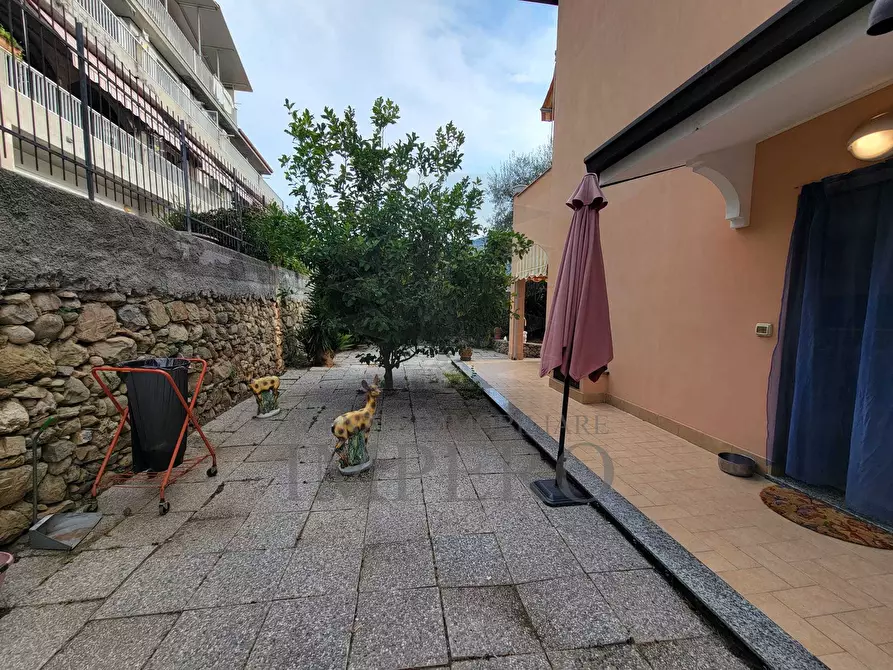 Immagine 4 di Villa in vendita  in Via Tremola 5 a Ventimiglia