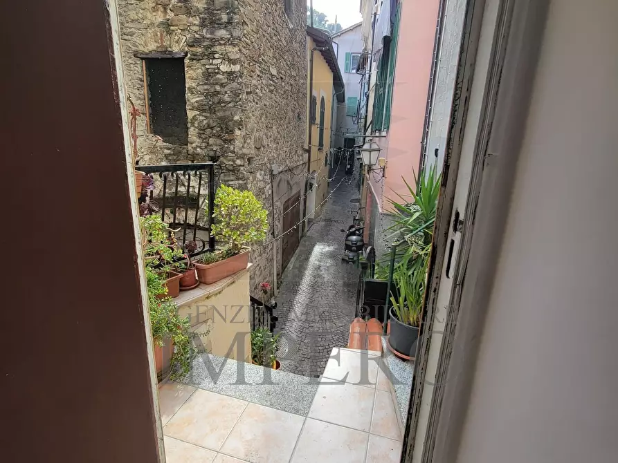 Immagine 2 di Trilocale in vendita  in vicolo orsini 6 a Camporosso