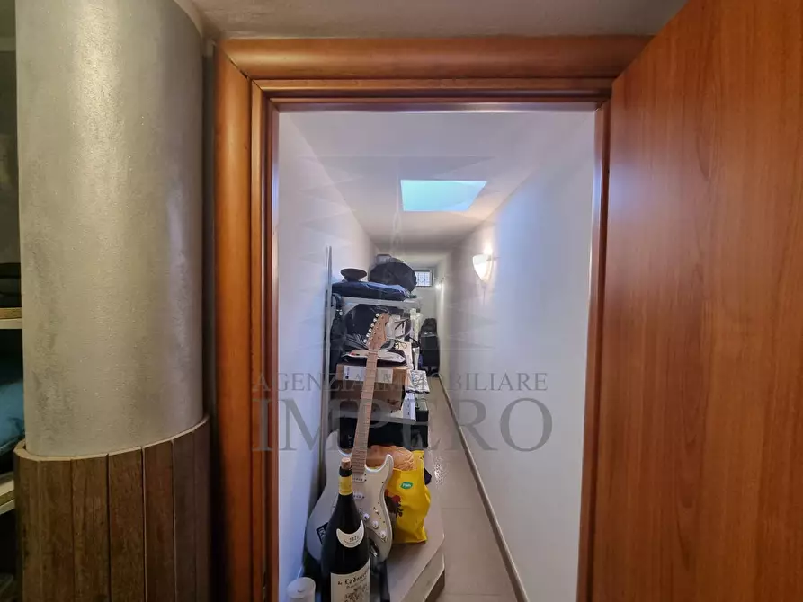 Immagine 29 di Pentalocale in vendita  in Via Gerolamo Rossi 15 a Bordighera