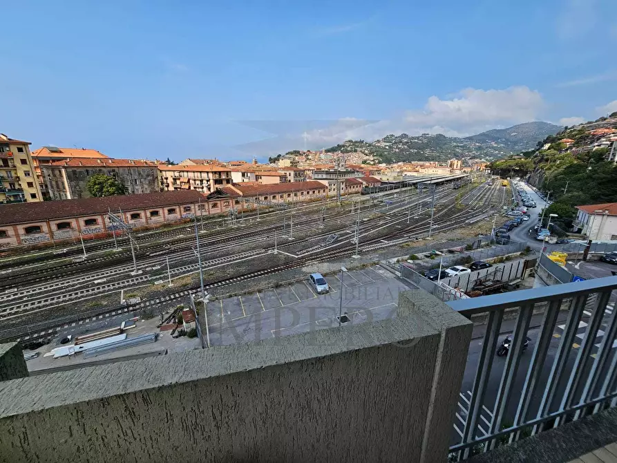 Immagine 7 di Quadrilocale in vendita  in Via San Secondo 50 a Ventimiglia