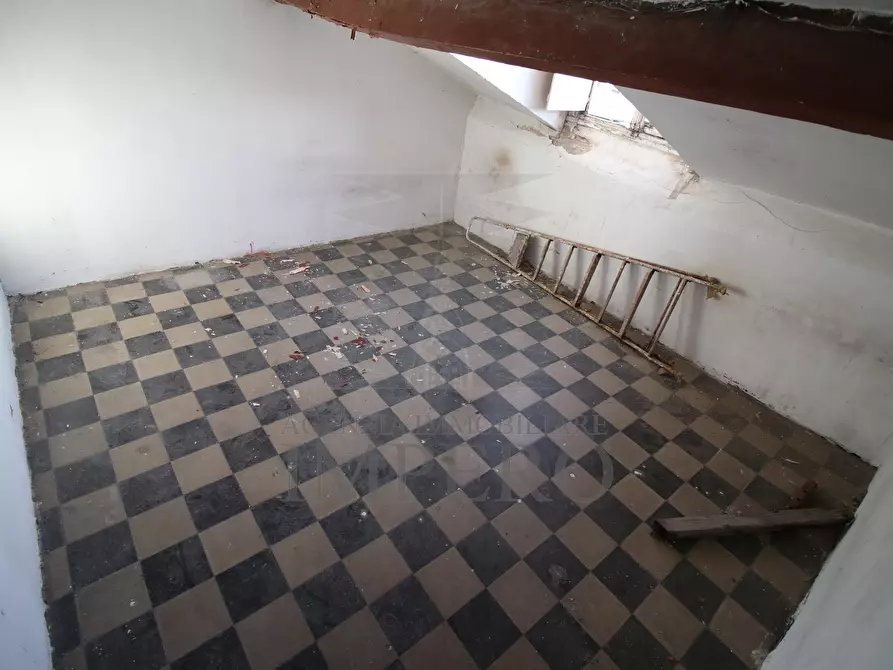 Immagine 18 di Quadrilocale in vendita  in Via Roma 18 a Ventimiglia