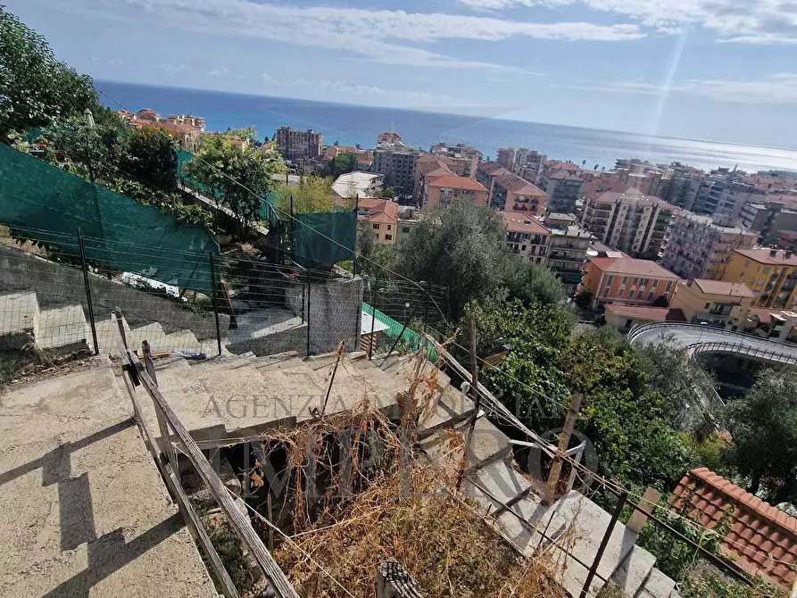Immagine 4 di Magazzino in vendita  in Via Maule a Ventimiglia
