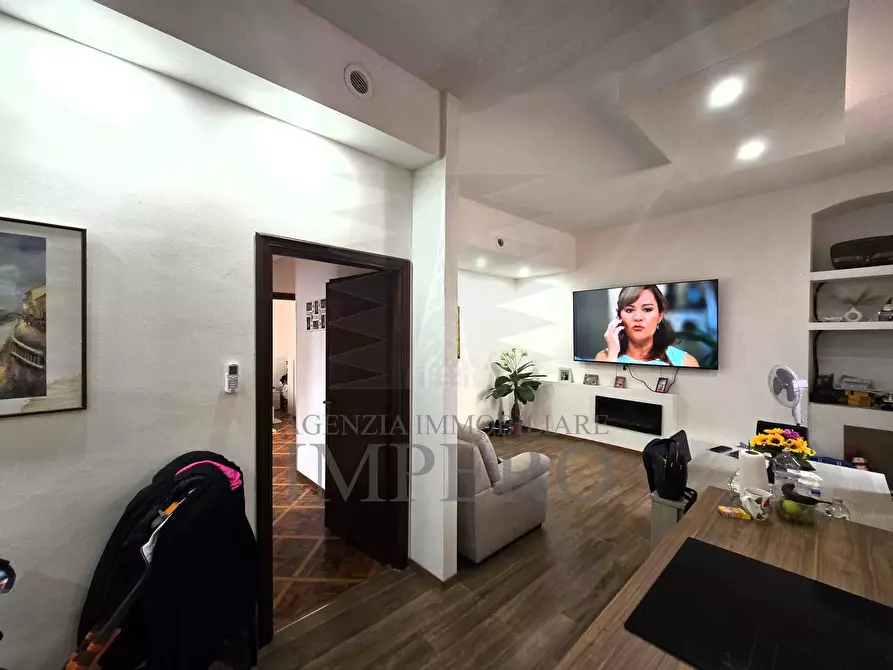 Immagine 3 di Pentalocale in vendita  in Via Roma 36/A a Ventimiglia