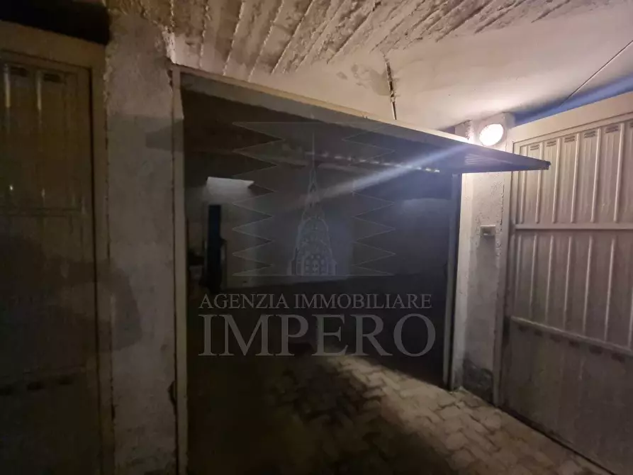 Immagine 4 di Garage in vendita  in Vicolo Arene 14 a Ventimiglia