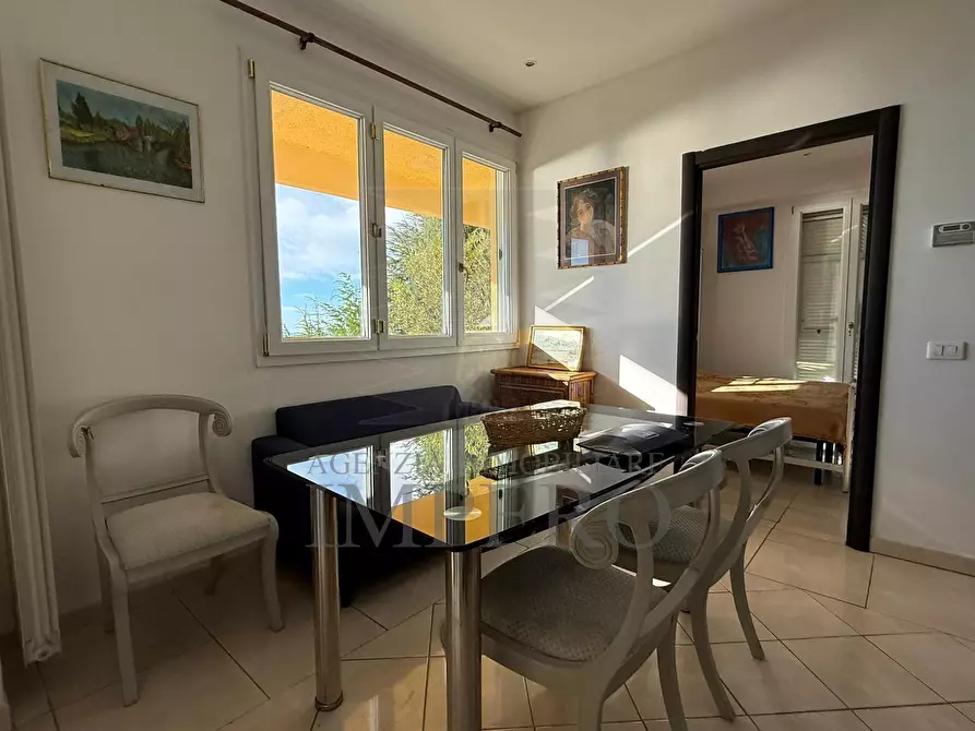 Immagine 2 di Bilocale in vendita  in Via Alpe Summa 5 a Ventimiglia