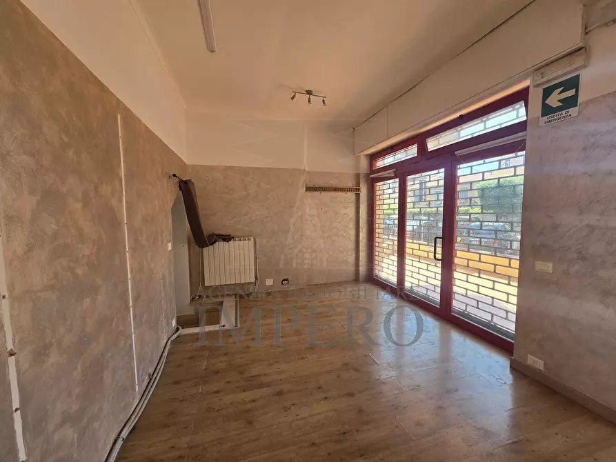 Immagine 8 di Locale commerciale in affitto  in Via Papa Giovanni XXIII 1 a Ventimiglia