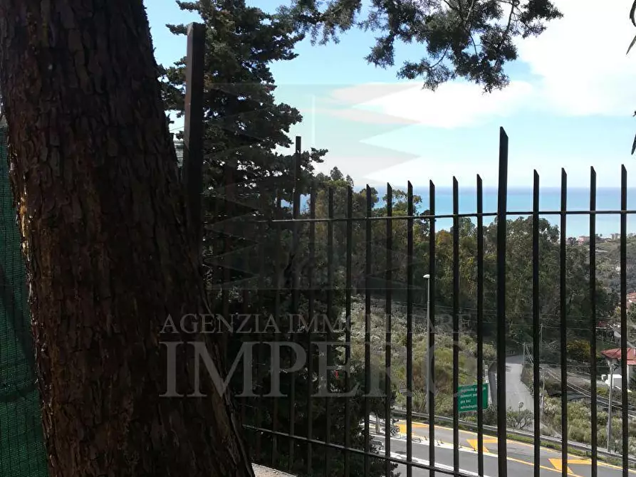 Immagine 6 di Trilocale in vendita  in Via Generale Vincenzo Rossi 79 a Bordighera