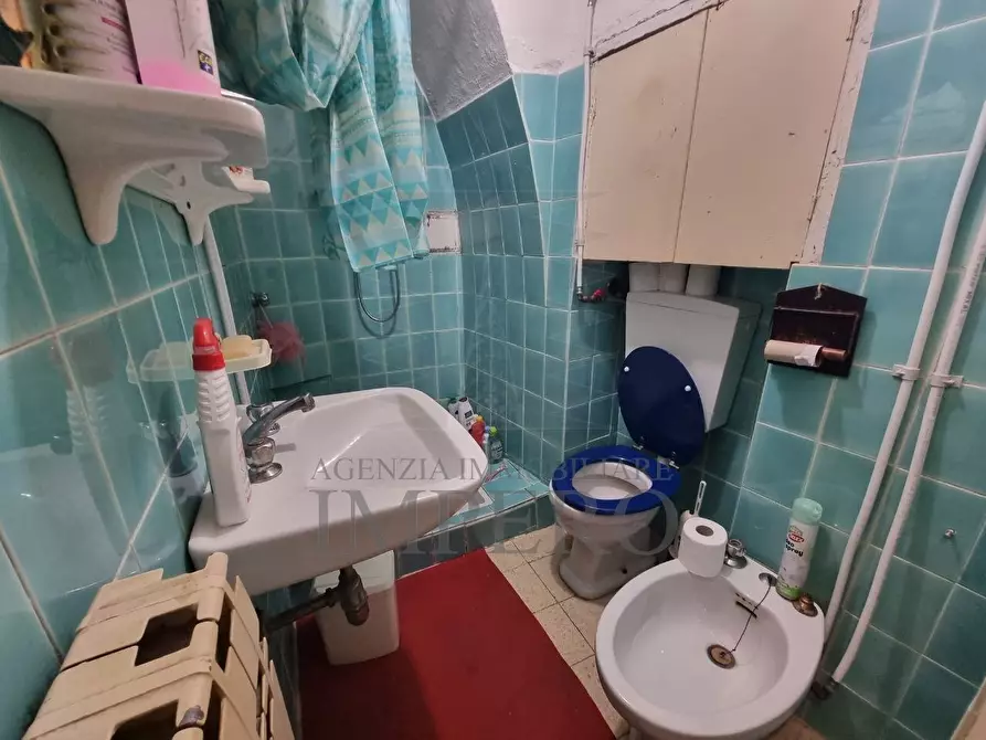 Immagine 11 di Quadrilocale in vendita  in Vico Baciciui 14 a Ventimiglia