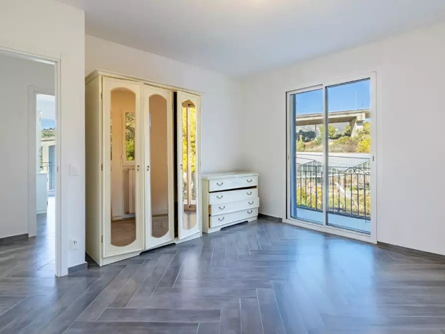 Immagine 7 di Casa bifamiliare in vendita  in Via Sapergo 2 a Bordighera