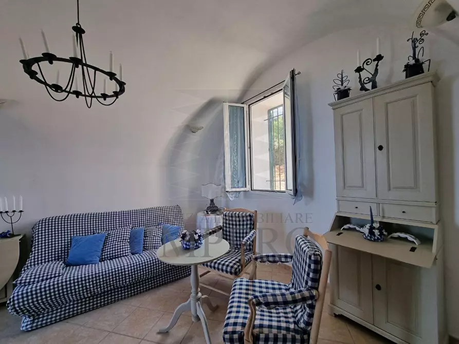 Immagine 12 di Villa in vendita  in Corso Francia 108 a Ventimiglia