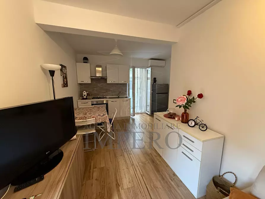 Immagine 2 di Bilocale in vendita  in Via Gianchette 10 a Ventimiglia