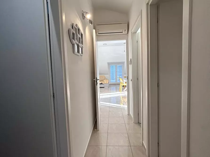 Immagine 6 di Trilocale in affitto  in Viale Maiella 23/A a Francavilla Al Mare