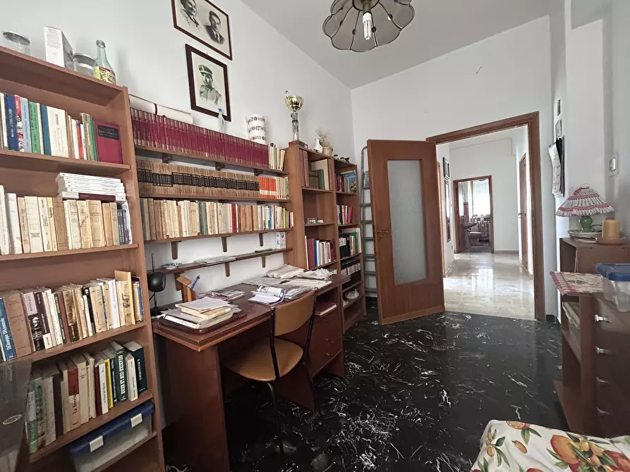 Immagine 14 di Pentalocale in vendita  in Viale Maiella 23/A a Chieti