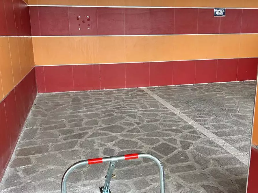 Immagine 3 di Garage in affitto  in Viale Maiella 23/A a Francavilla Al Mare