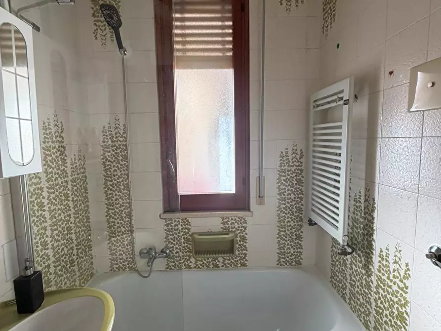 Immagine 16 di Trilocale in affitto  a Francavilla Al Mare