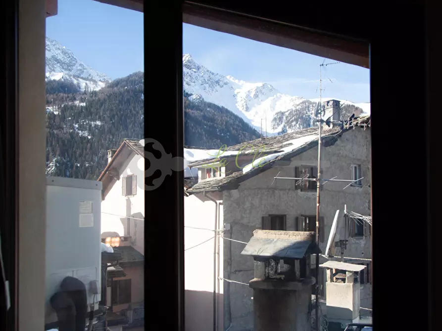 Immagine 24 di Trilocale in affitto  in Via Roma 47 a Courmayeur