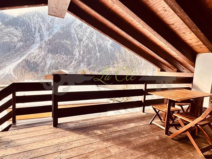 Immagine 17 di Mansarda in affitto  a Pre'-Saint-Didier