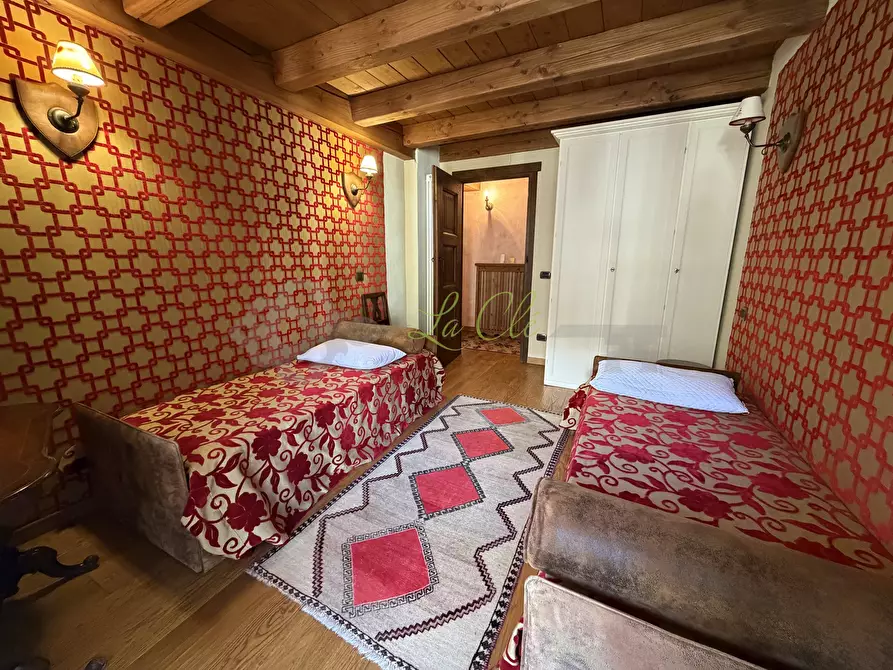 Immagine 21 di Trilocale in affitto  in Strada Regionale 41 a Courmayeur