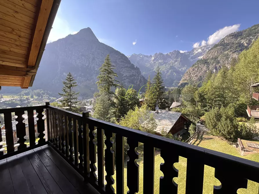 Immagine 8 di Pentalocale in affitto  in Regione Belvedere 4 a Courmayeur