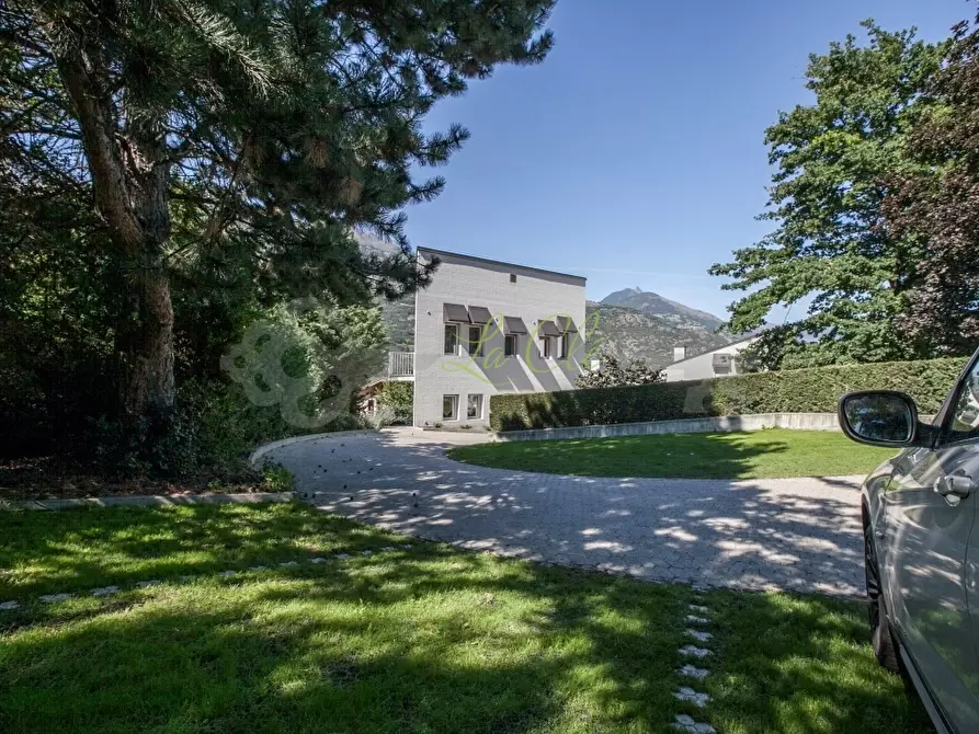 Immagine 5 di Albergo/B&B/Residence in vendita  a Brissogne