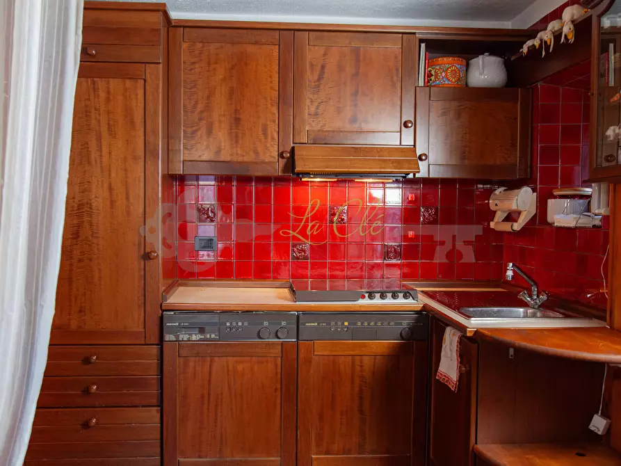 Immagine 5 di Quadrilocale in vendita  in Frazione Biolley 69 a Morgex